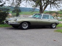 JAGUAR E TYPE FHC 22 